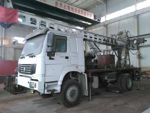 200 metros del pozo de agua de perforación Rig